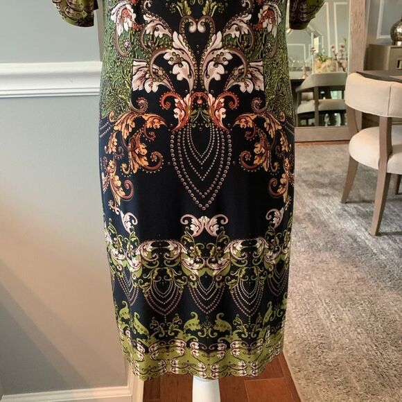 Chelsea Suite Patterned Sheath Dress Green Black Knit Stretch Size 10P - Picture 3 of 9